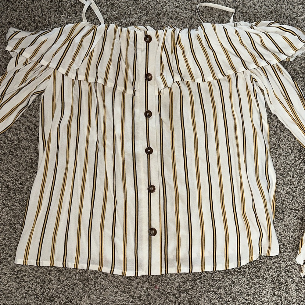 Striped Off-Shoulder Top - Picture 2 of 3